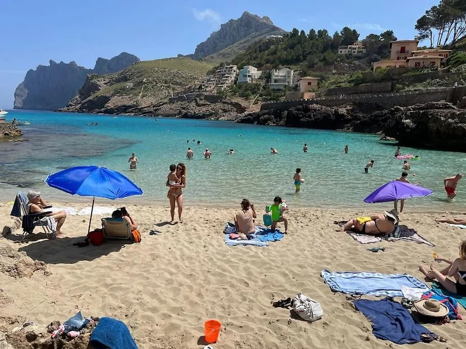 Can Botana 2 Cala de Sant Vicenc 빌라